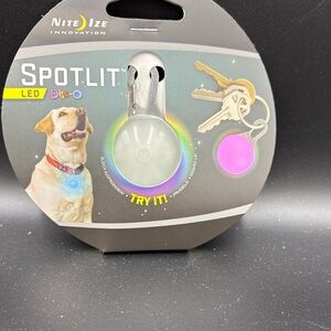Brand New Nite Ize SpotLit LED Disc-O Keychain Light